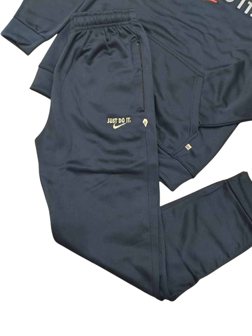 Nike “Just Do It” Winter Tracksuit – Premium Quality (Men) (NOTE: All Colour is Available)